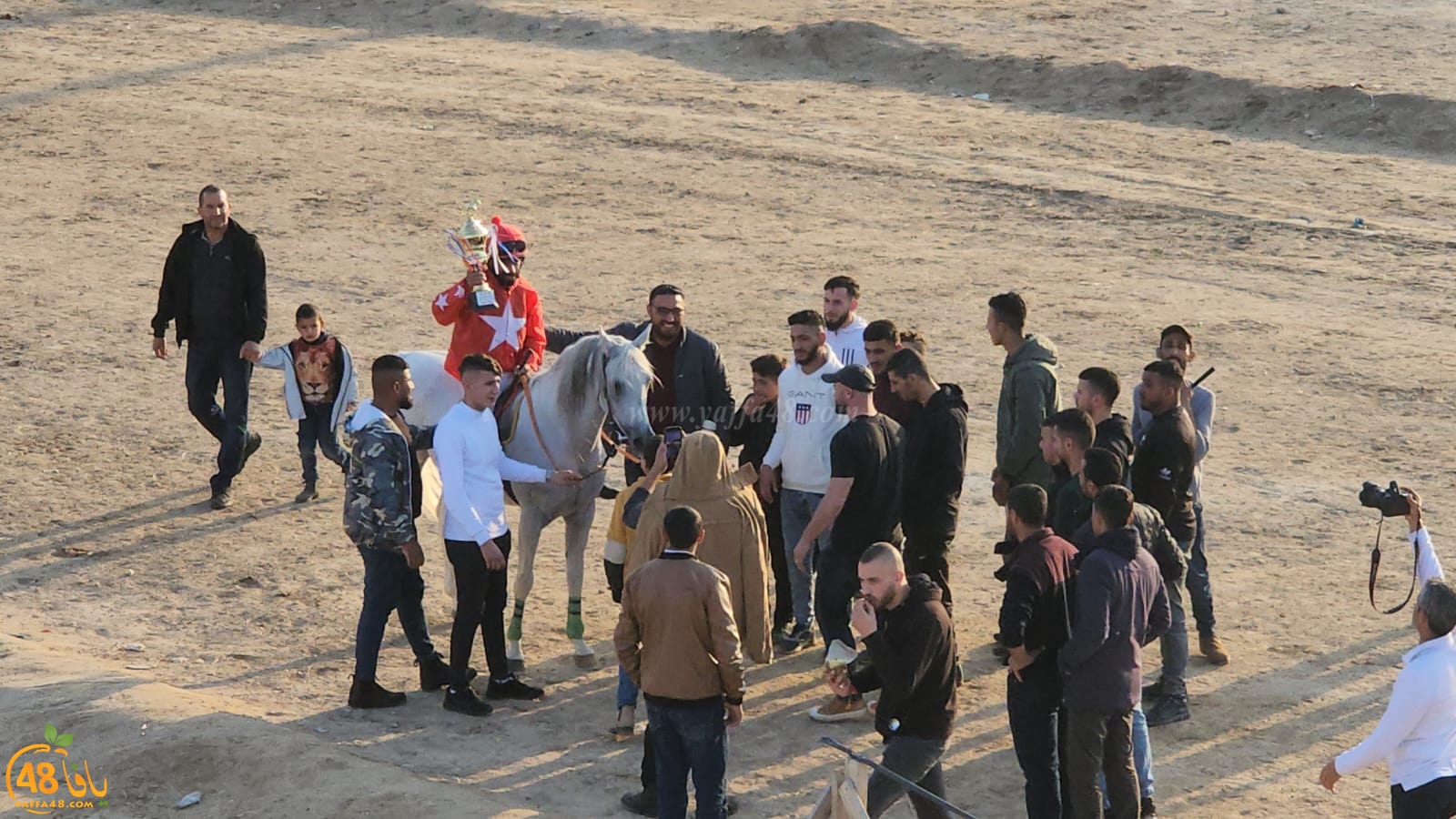 شاهد: سباق الخيول العربية الأصيلة في مدينة أريحا 